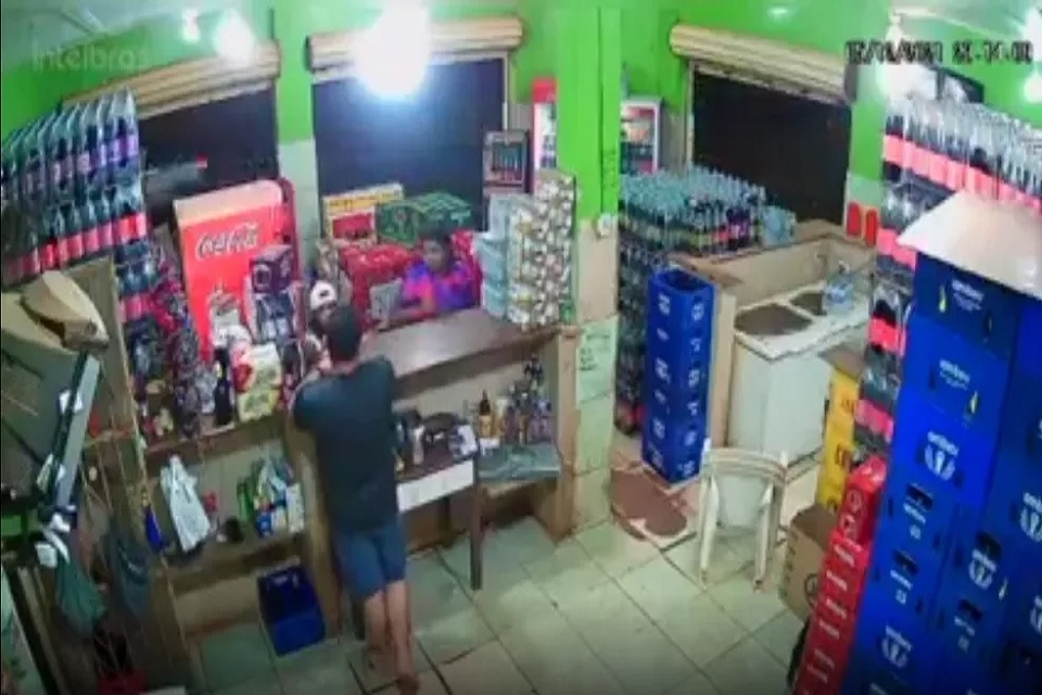 Crime aconteceu no fim do ano passado. Polícia Civil identificou suspeitos e Justiça autorizou prisão preventiva dos criminosos.