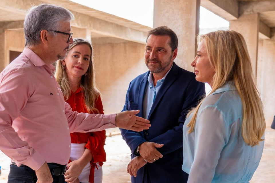 Prefeito Hildon Chaves visita obras do Instituto de Longa Permanência da Pessoa Idosa