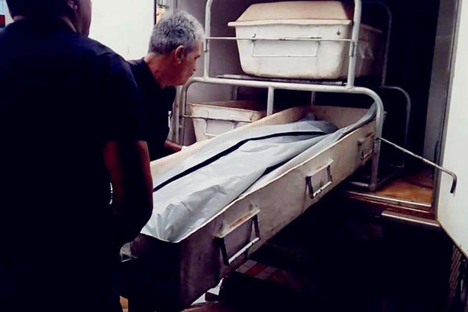 Empregada doméstica é encontrada morta em residência onde trabalhava