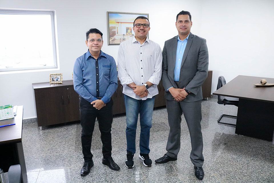 Alex Silva debate violência nas escolas com representante da Coordenadoria Regional de Educação de Porto Velho