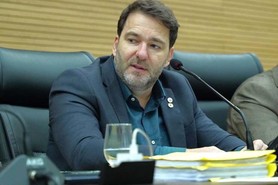 Deputado Alex Redano cobra recuperação urgente da RO-408 entre Vila União e Campo Novo de Rondônia