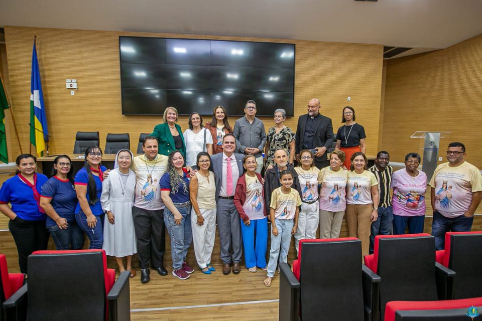 Dia de homenagens: Deputado Alan Queiroz realiza homenagens a padroeira de Porto Velho e aos 50 anos da Missão Marcelina em Rondônia