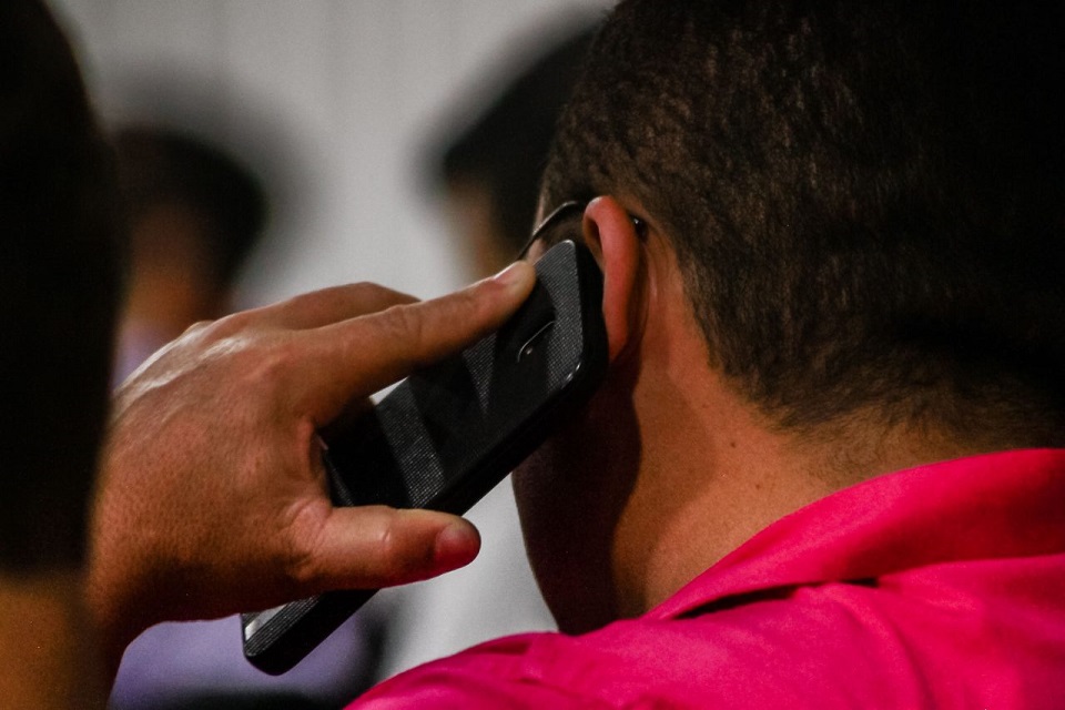 Supel estimula fornecedores do governo a usar conexão imediata para telefones fixos