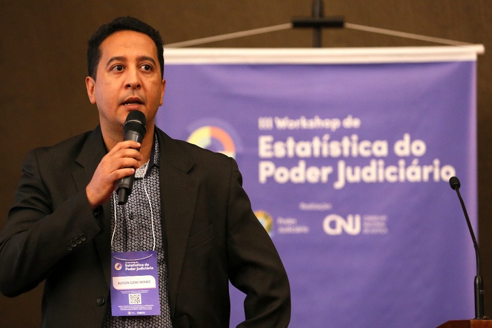 Professor da Unesc e matemático do TJ/RO, Alisson Gleike participa de Seminário do CNJ em Brasília