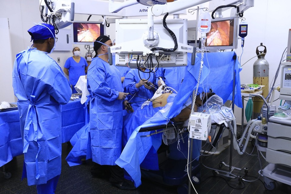 Primeira cirurgia para diabetes do tipo 2 pelo SUS é feita no Hran, em Brasília