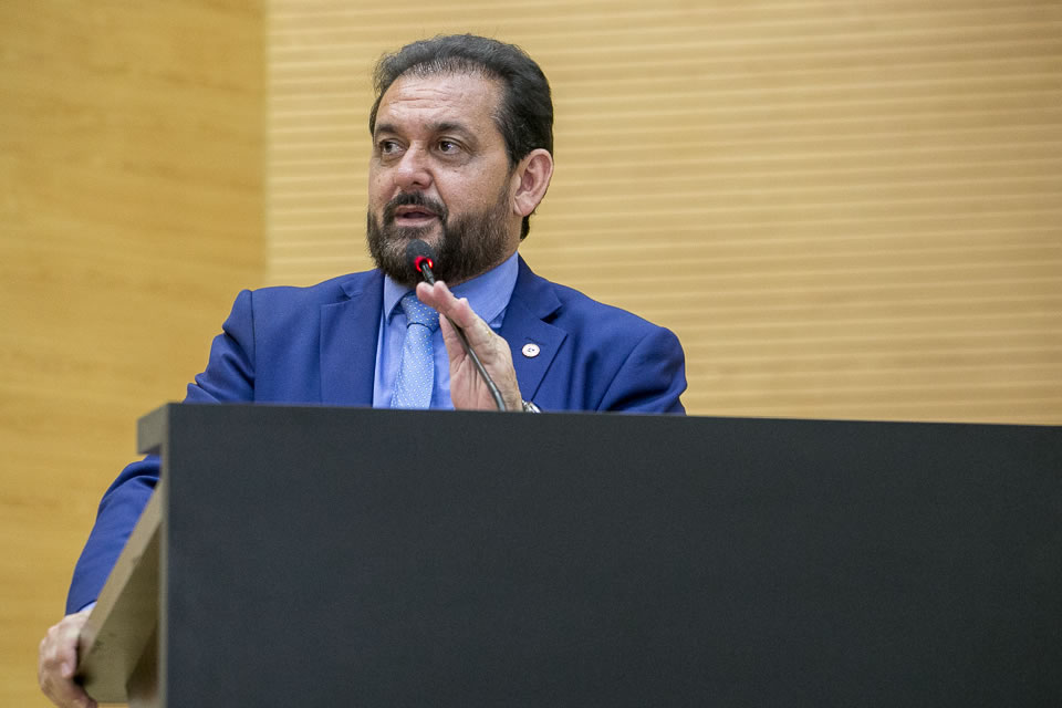 Laerte Gomes solicita reforma e ampliação em quartéis da Polícia Militar e delegacia da Polícia Civil de Rondônia