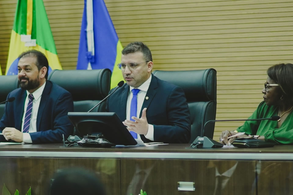 Deputado Ribeiro homenageia com Voto de Louvor os vereadores decanos das Câmaras de Rondônia