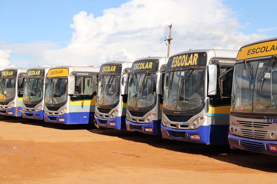 Prefeitura tem autorização da Câmara para comprar ônibus e atender estudantes da área rural