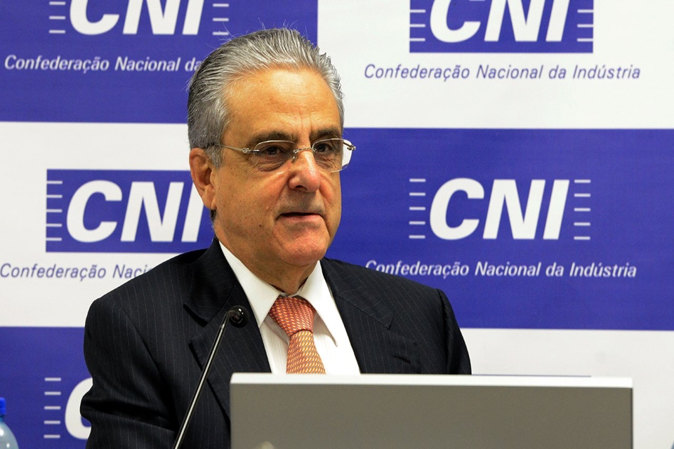 Presidente da CNI é preso em operação sobre fraude envolvendo Sistema S