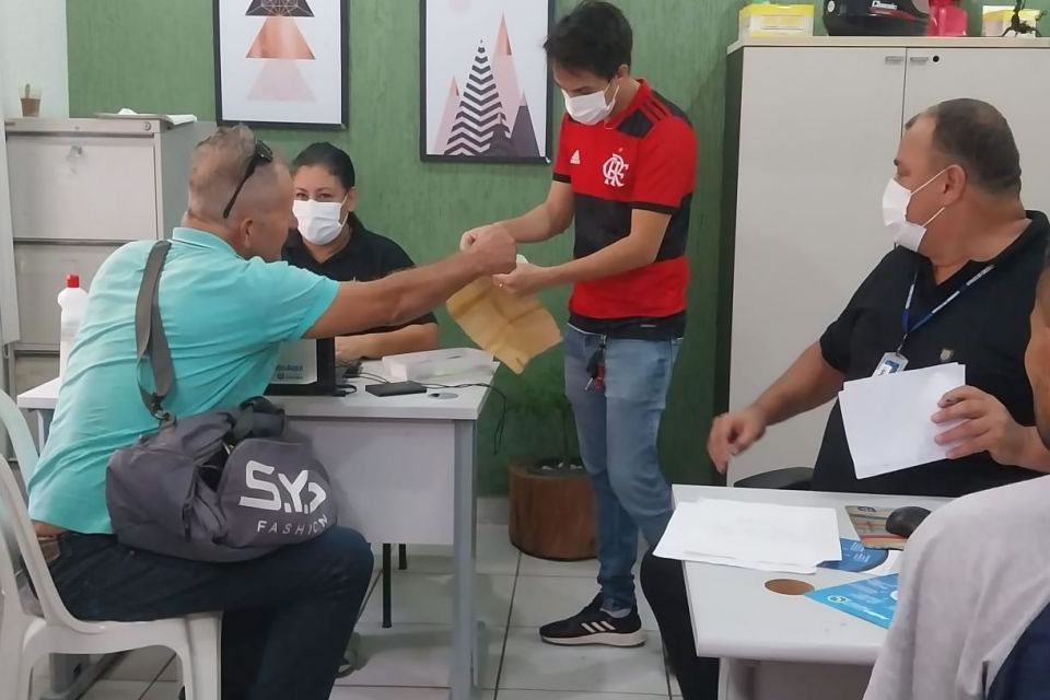 Pessoas em situação de rua regularizam situação eleitoral em ação do Centro Pop e o TRE/RO