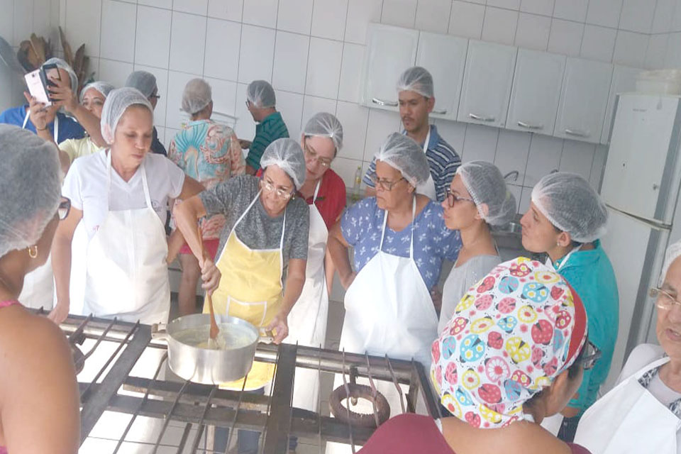 Técnicos do Cras Elizabeth Paranhos participam de curso