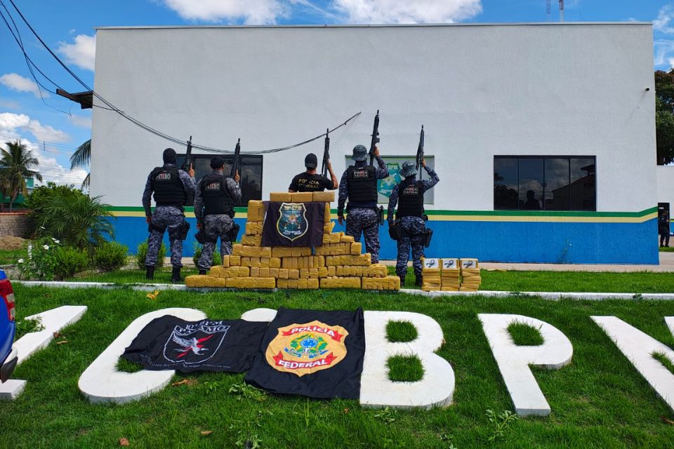 PF, PM/RO e Exército Brasileiro prendem casal com grande quantidade de drogas em ação conjunta em Rondônia