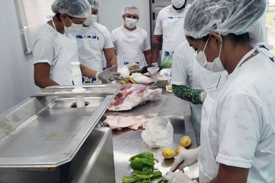 Rondônia Rural Show Internacional tem cursos profissionalizantes voltados à piscicultura e frigorífico