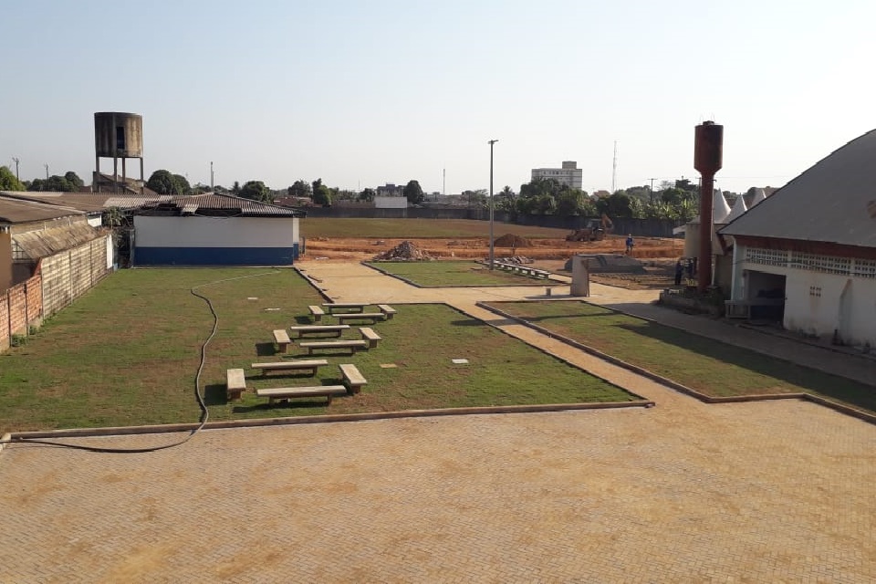 Pista olímpica e campo de futebol terão medidas oficiais