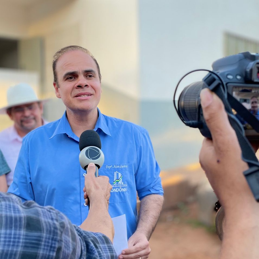Deputado Alan Queiroz realiza viagem para ouvir demandas da população
