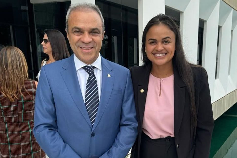 Dra. Taíssa prestigia posse do conselheiro Edilson Silva como presidente da Atricon