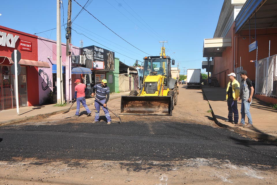 Pavimentação, recapeamento e tapa buracos são intensificados
