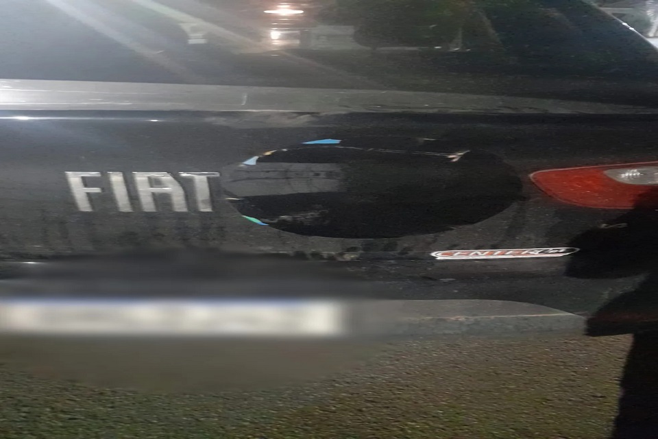 Vereadora do PT tem carro cercado e é atacada por manifestantes na BR-364
