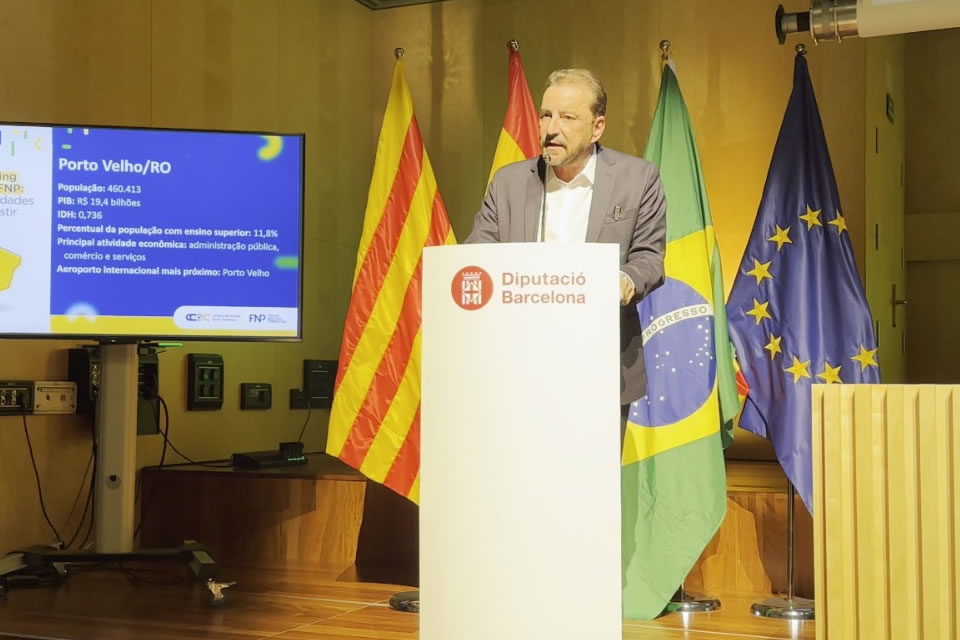Prefeito Hildon Chaves apresenta Porto Velho para empresários catalães, em evento em Barcelona