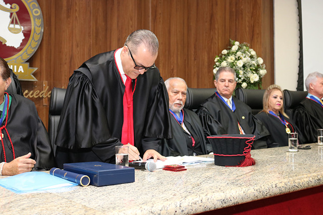 Novo chefe do MP-RO toma posse e diz que vai priorizar o combate à corrupção e às organizações criminosas