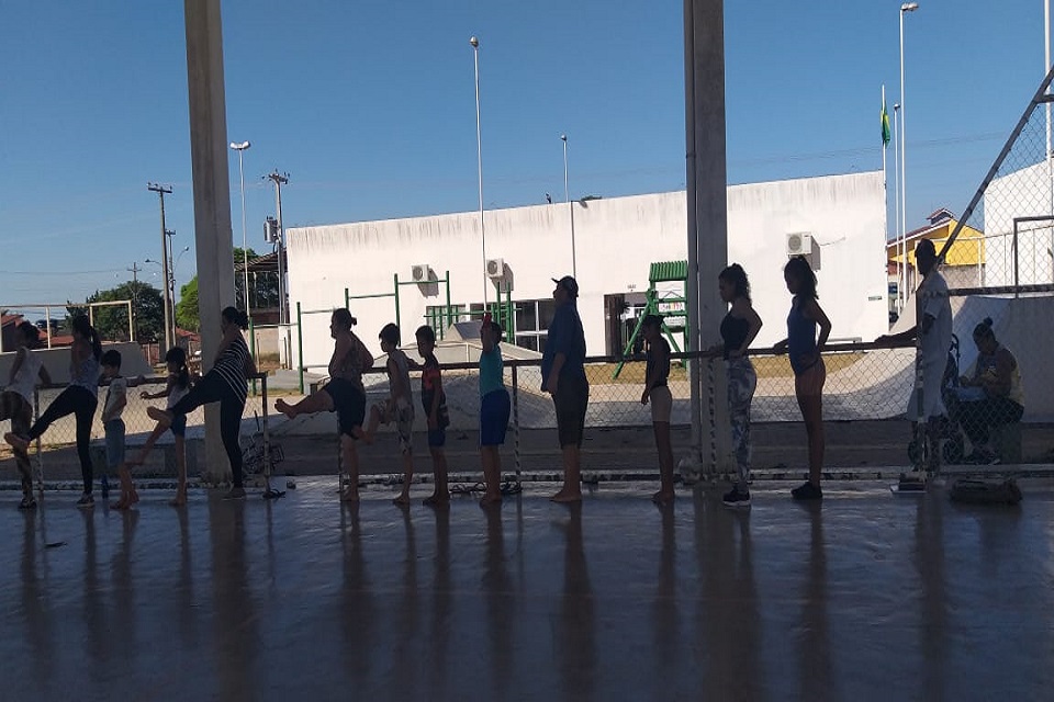 Aulas de zumba e ginástica gratuita trazem mais saúde para a população