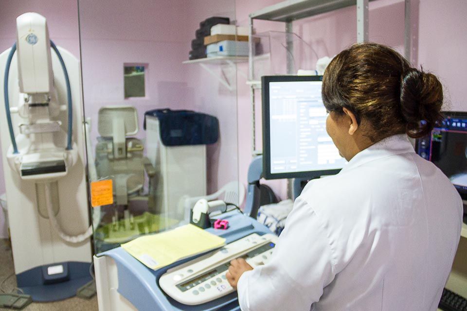 85 mulheres foram diagnosticadas com câncer de colo de útero e 46 com câncer de mama este ano em Porto Velho