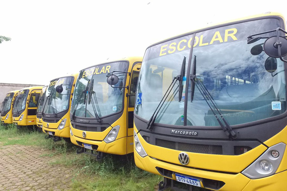 Governo de Rondônia adquire 21 ônibus escolares para atender seis municípios do Estado