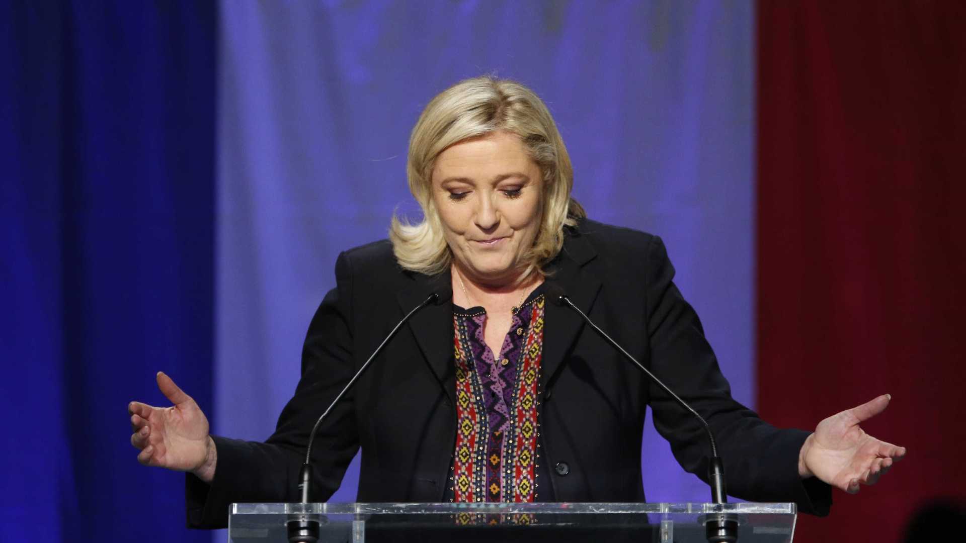 Líder de extrema direita, Marine Le Pen deseja boa sorte a Bolsonaro