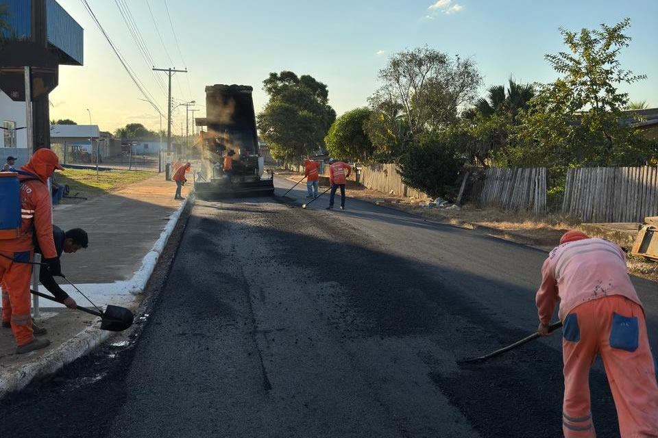 Governo de RO revitaliza ruas e avenidas de Monte Negro com recapeamento asfáltico