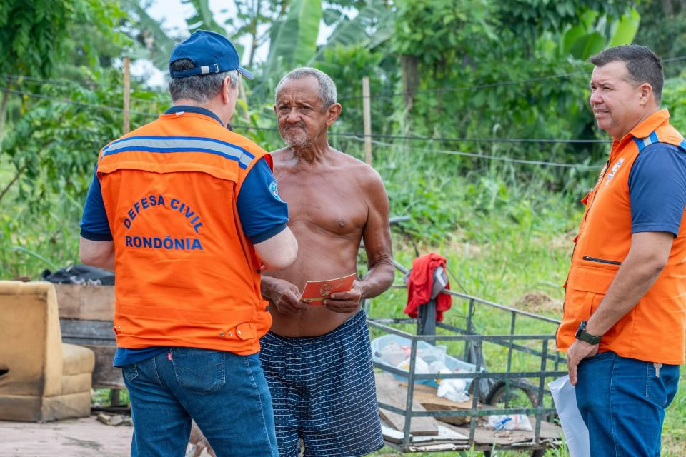 Defesa Civil realiza operação para garantir segurança dos ribeirinhos em Porto Velho