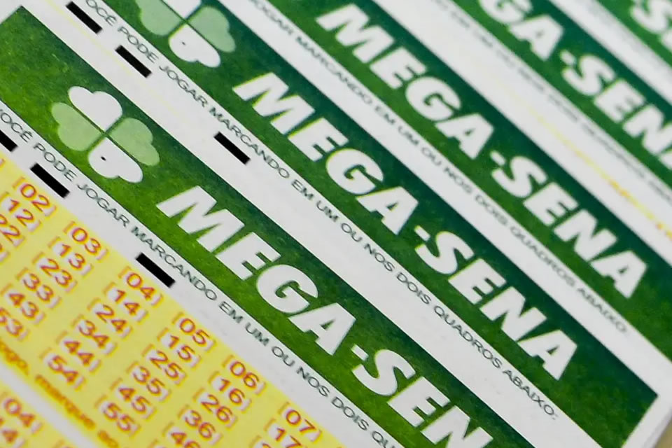 Mega-Sena sorteia nesta terça-feira prêmio estimado em R$ 14,5 milhões