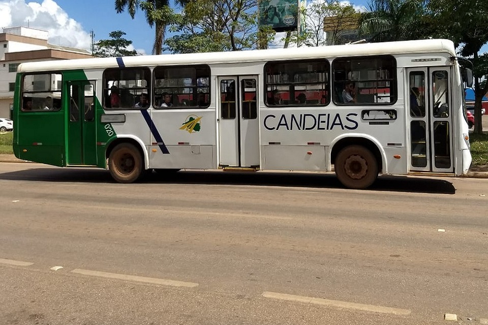 Passageiros de transporte coletivo são assaltados pela 2ª vez em menos de 1 mês na BR-364 em RO