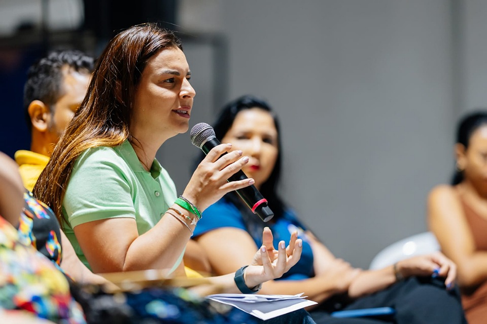 Mariana Carvalho desmente boatos que tentam confundir servidores temporários 