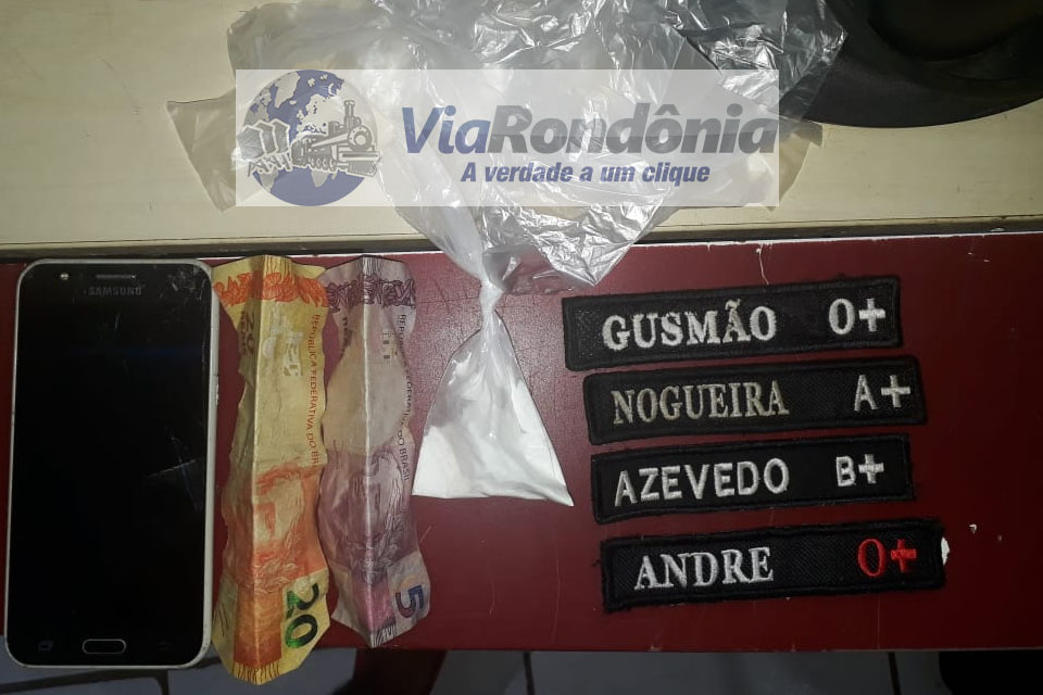 Suspeito é denunciado e acaba preso com porção grande de cocaína