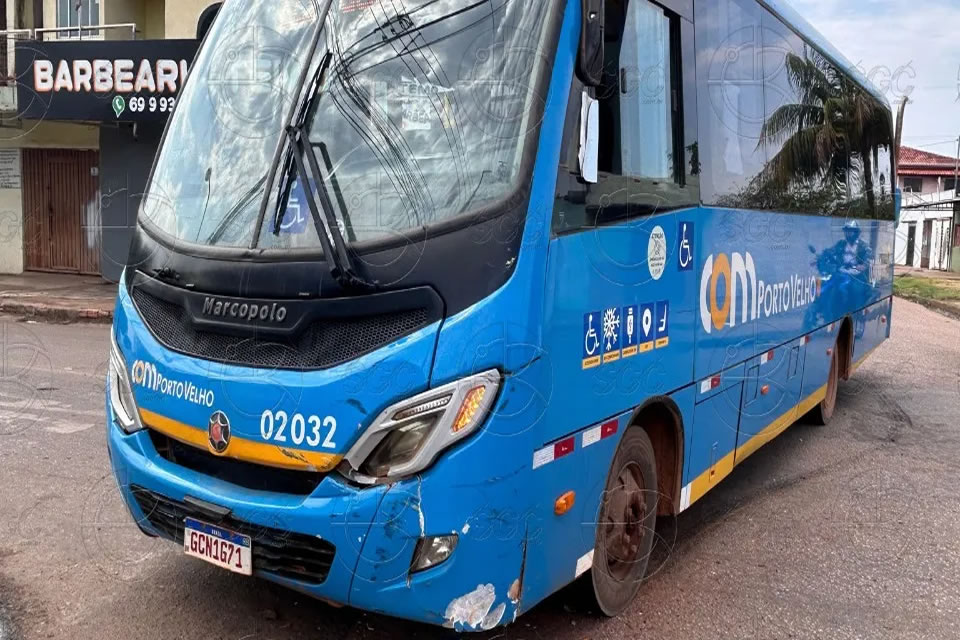 Ônibus do transporte coletivo é alvo de vandalismo em Porto Velho