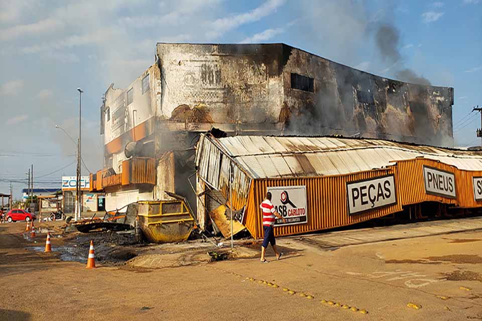 DESTRUIÇÃO: Veja como ficou loja da Rondobras após incêndio do último sábado em Porto Velho