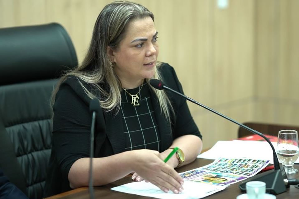 Deputada Cláudia de Jesus pede melhorias em estradas vicinais de Costa Marques