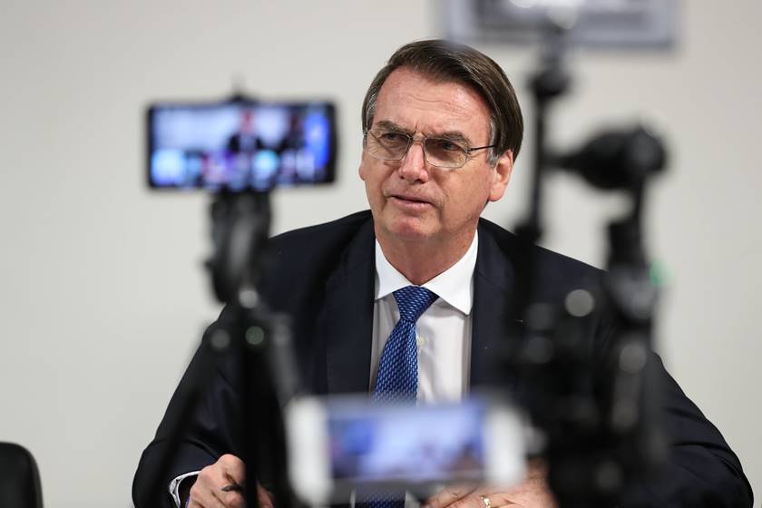 “Não nasci pra ser presidente, nasci pra ser militar”, diz Bolsonaro