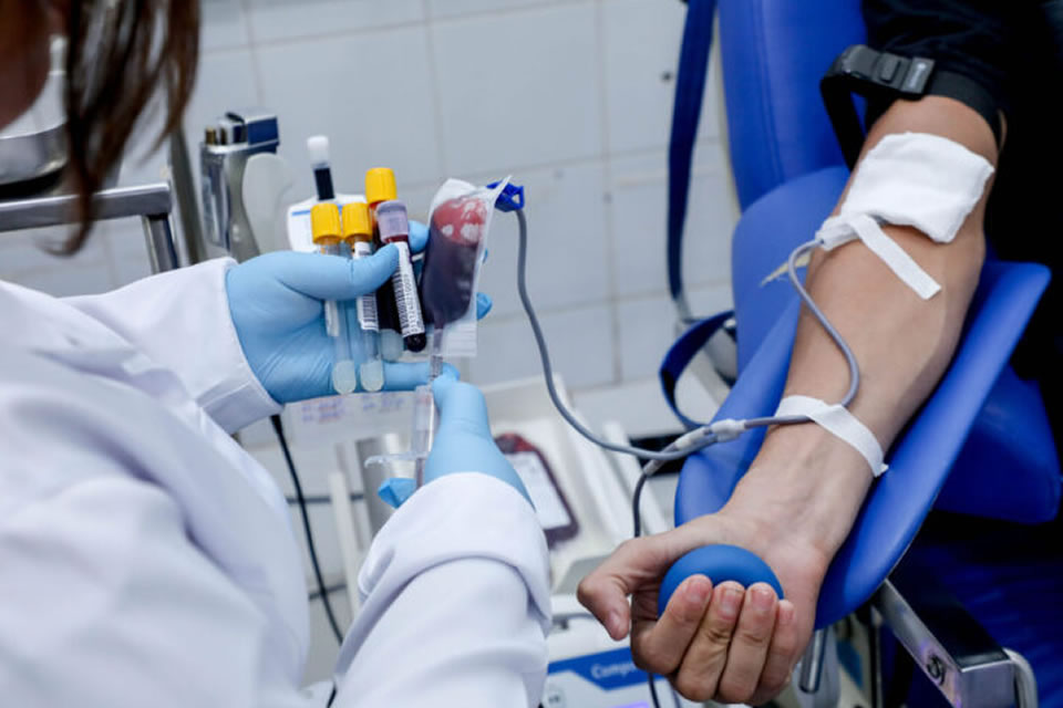 Campanha Junho Vermelho chama atenção para atrair mais doadores de sangue