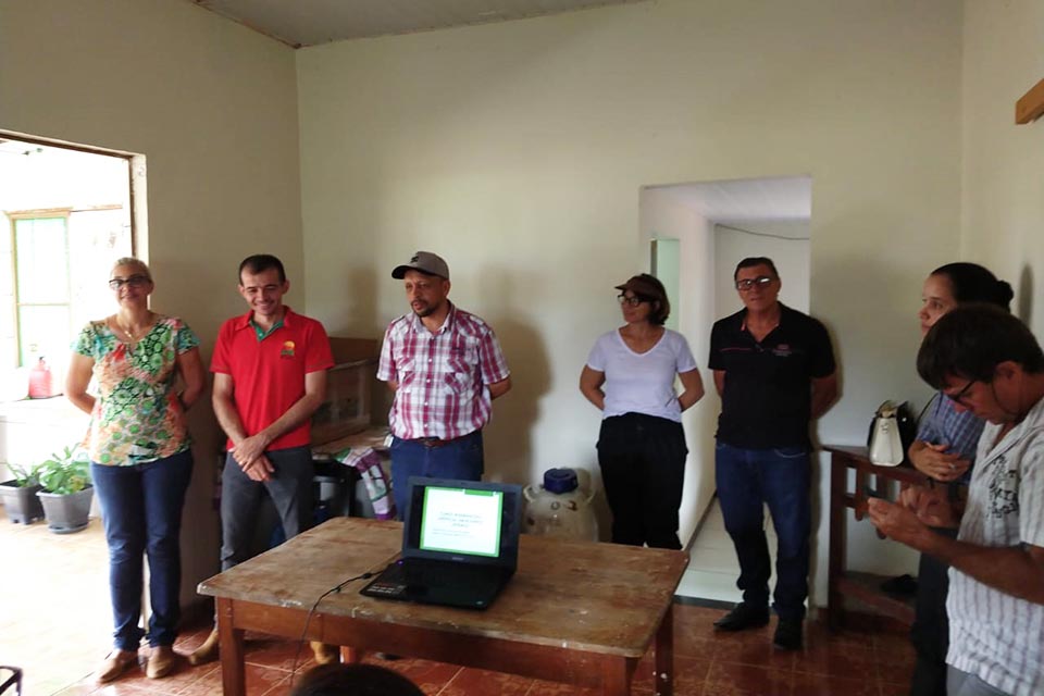 Produtores de Rolim de Moura recebem capacitação sobre inseminação artificial