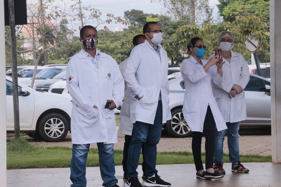 Profissionais de enfermagem do Hospital de Base Dr. Ary Pinheiro são homenageados em Porto Velho