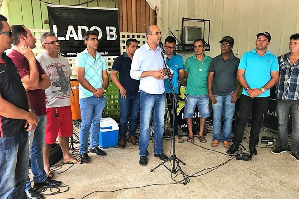 Ismael Crispin participa de debates sobre problemas que afetam motoristas do serviço público de saúde