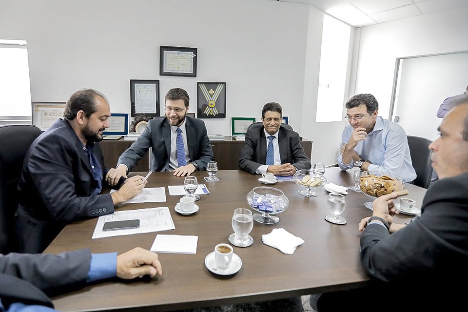 Presidente Laerte Gomes se reúne com cúpula do Tribunal de Contas