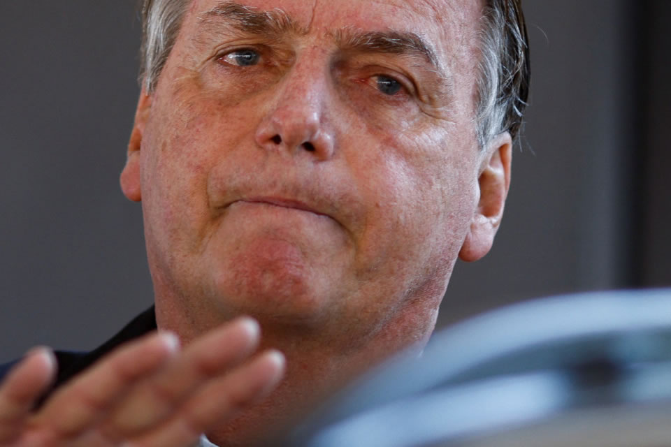 PGR espera prova da Meta para denunciar Bolsonaro por incitação no 8/1