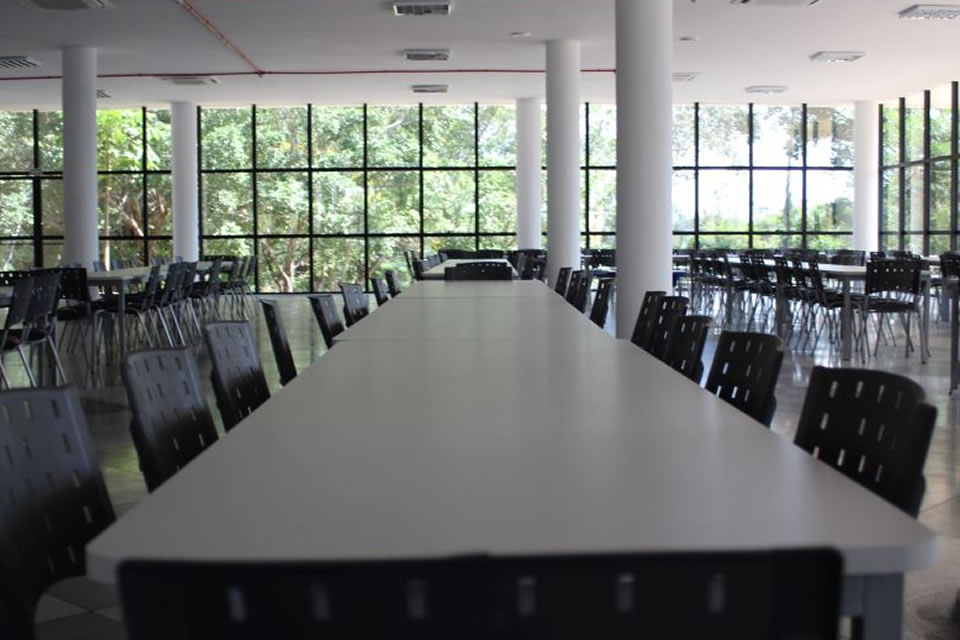 Edevaldo Neves solicita informações sobre funcionamento do Restaurante Universitário da UNIR