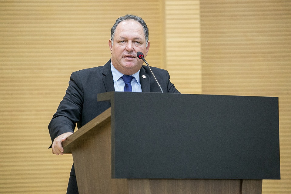 Deputado Pedro Fernandes cobra manutenção em estradas na região do Vale do Jamari