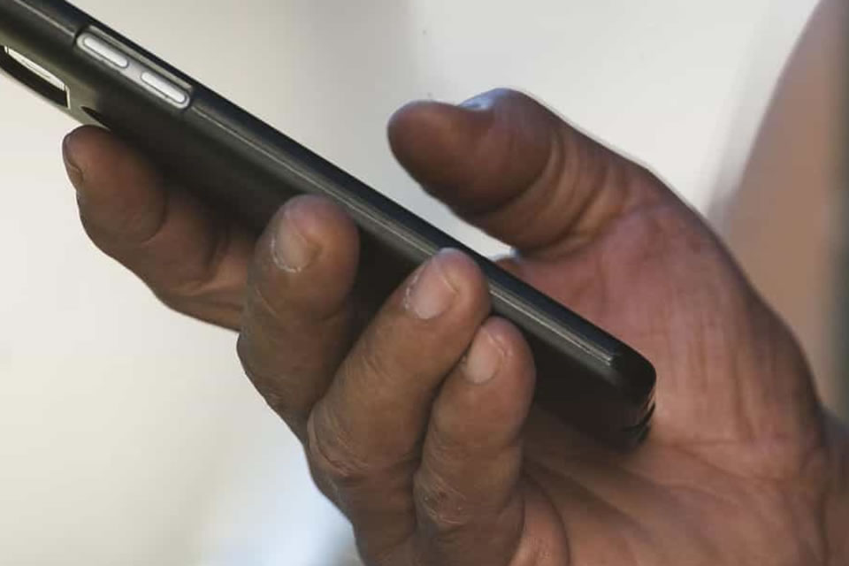 Um em cada quatro celulares vendidos no Brasil no ano passado era contrabandeado