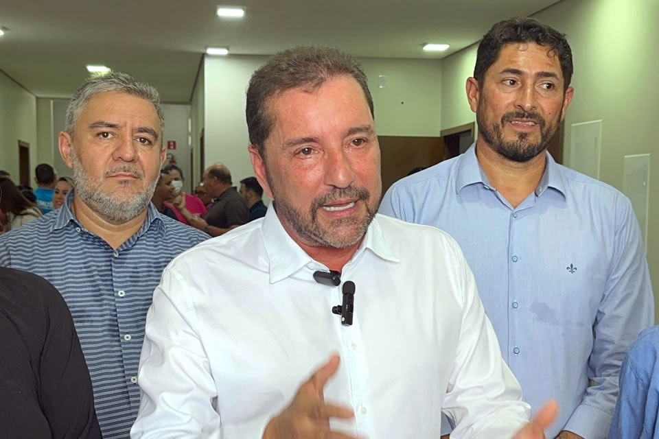 Prefeito Hildon Chaves anuncia asfaltamento de 8 quilômetros nos distritos de Extrema de Rondônia e Nova Califórnia
