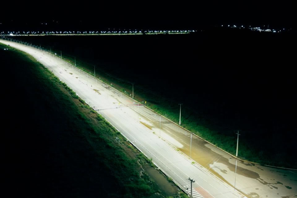 Prefeitura de Porto Velho entrega iluminação da Avenida Santos Dumont