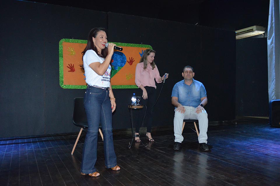Mais de 300 pessoas participam da Conferência Municipal sobre Autismo em Rolim de Moura